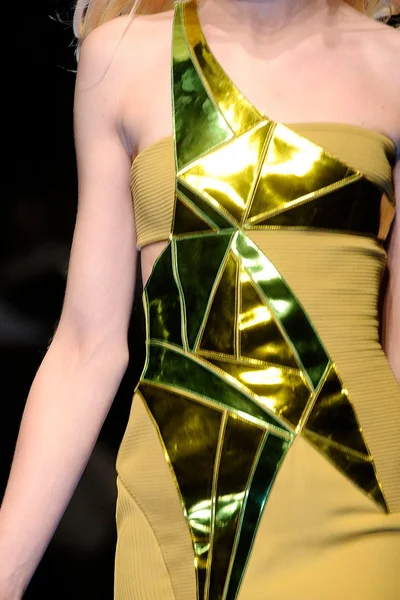 Look 74